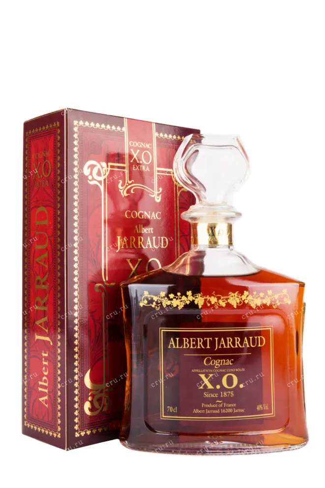 Коньяк Albert Jarraud XO gift box  0.7 л