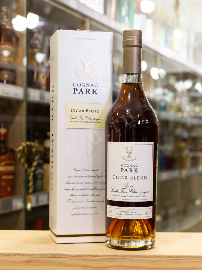 В магазине Крю Профи Park Cigar Blend Vieille Fine Champagne in gift box 0.7 л