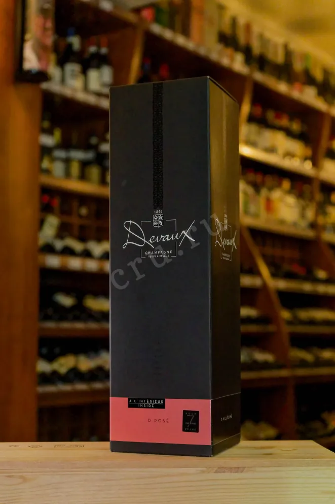 В магазине Крю Профи Devaux D Rose aged 7 years in gift box 2015 1.5 л