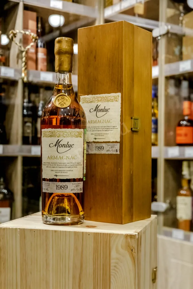 В магазине Крю Профи Monluc 1989 0.7 л