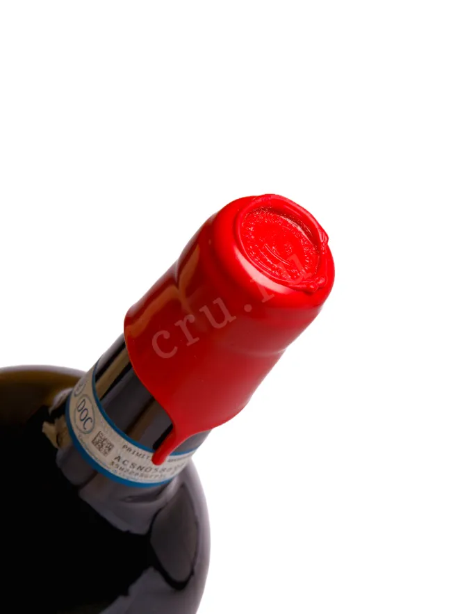 Пробка Lirica Primitivo di Manduria in gift box 2023 1.5 л