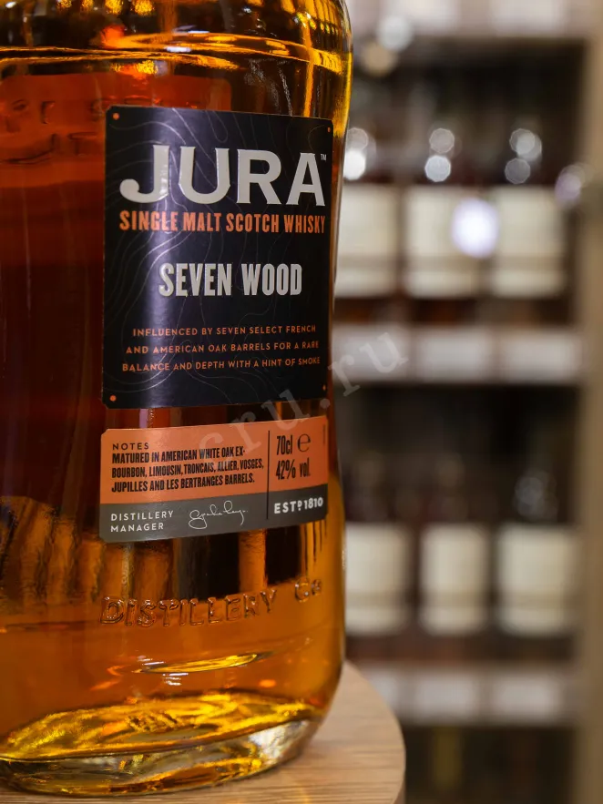 В магазине Крю Профи Jura Seven Wood 0.7 л