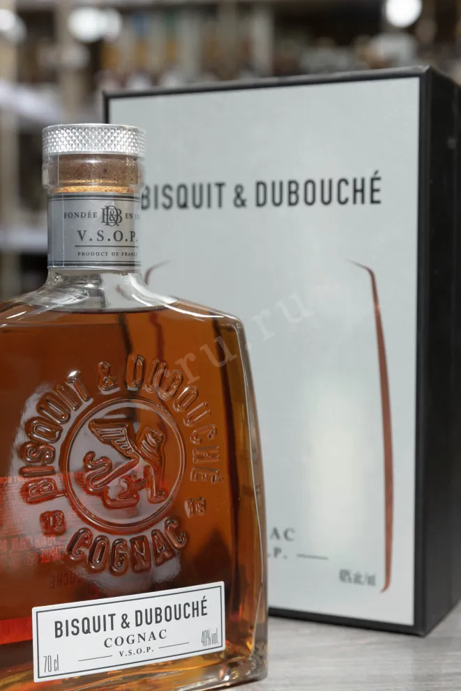 В магазине Крю Профи Bisquit VSOP gift box 0.7 л