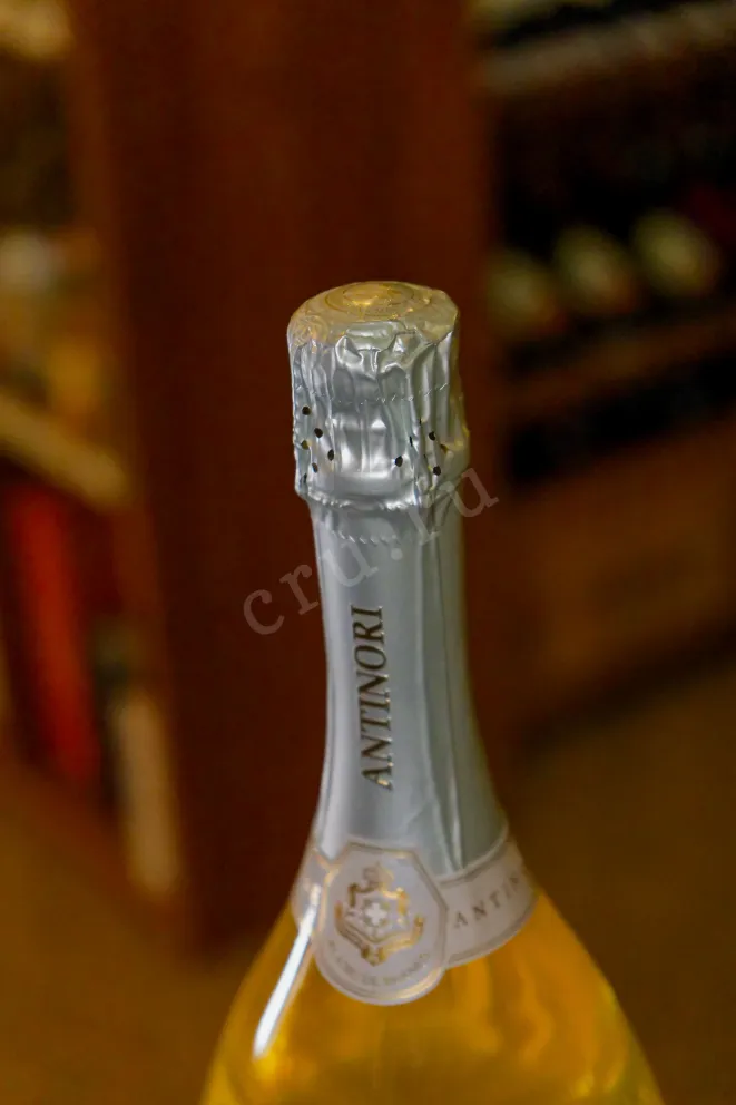 Пробка Marchese Antinori Blanc de Blancs Brut 2016 1.5 л