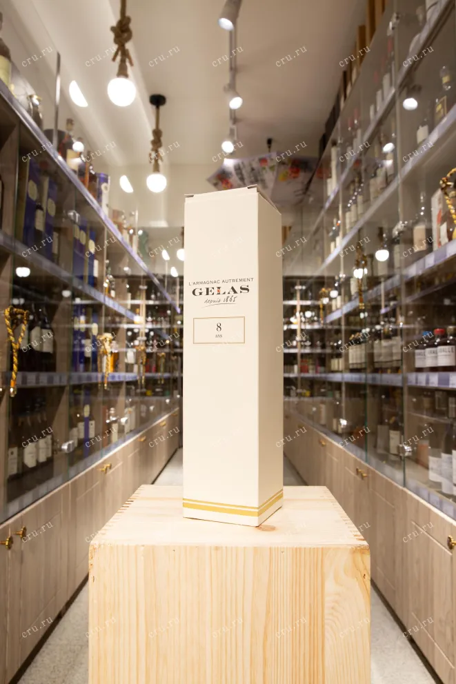 В магазине Крю Профи Gelas Bas Armagnac 8 years gift box 0.7 л