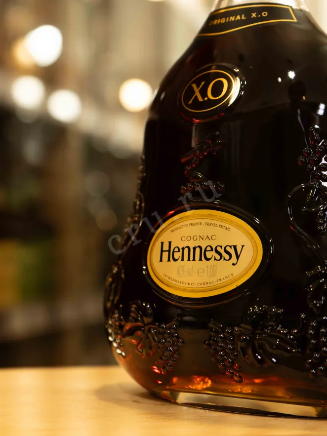 В магазине Крю Профи Hennessy XO 0.7 л