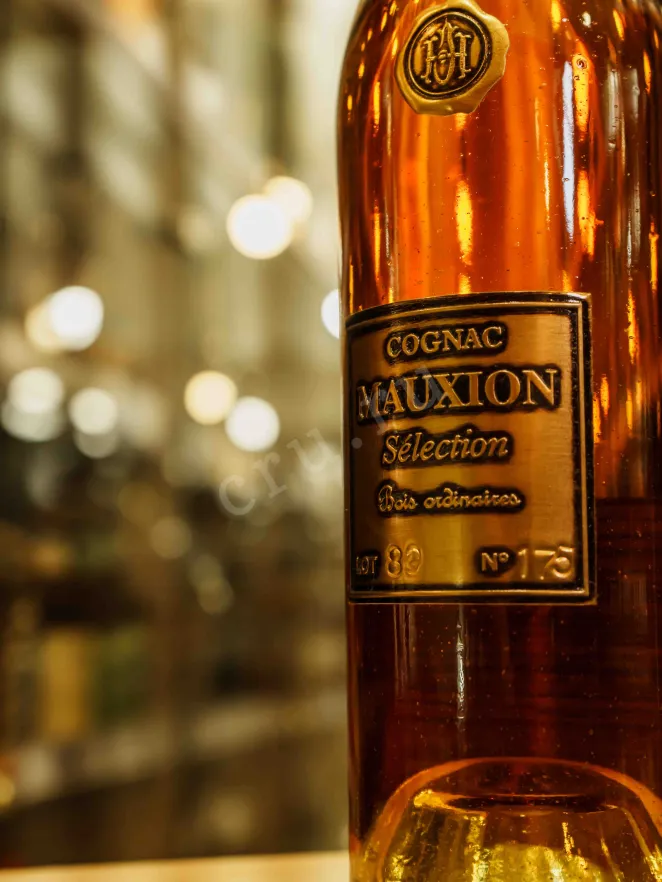 В магазине Крю Профи Mauxion Selection Bois Ordinaires in wooden box 0.7 л