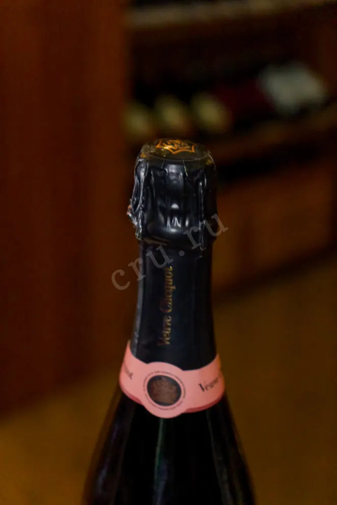 Пробка Veuve Clicquot Brut Rose 2019 0.75 л