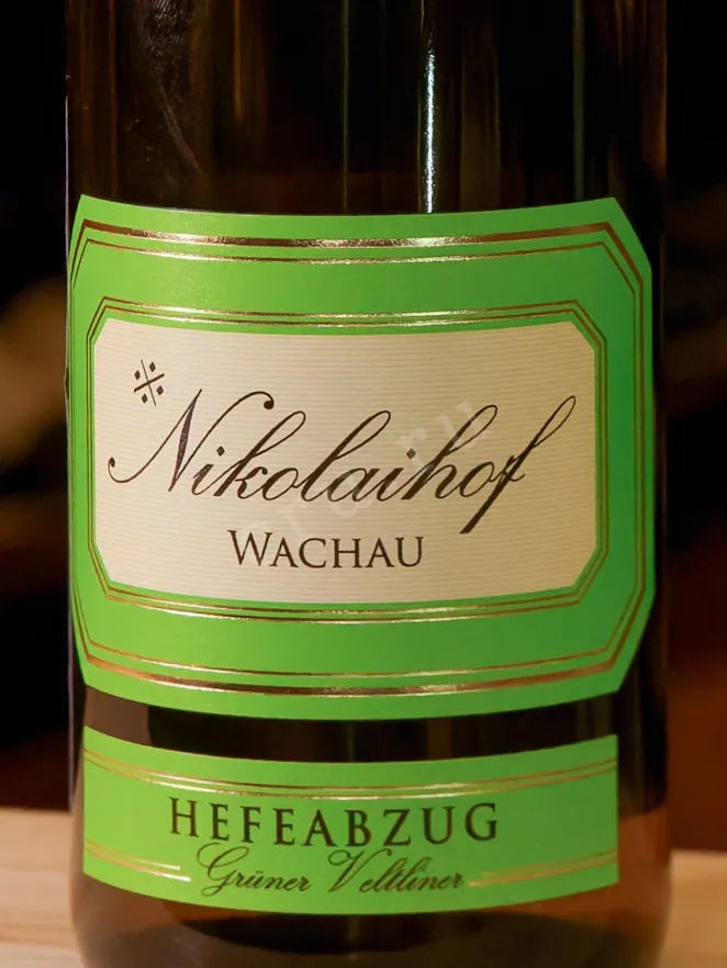 В магазине Крю Профи Nikolaihof Wachau Hefeabzug Gruner Veltliner 2021 0.75 л