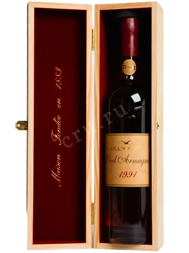 В деревянной коробке Jean Cave Vieil in gift box 1991 0.7 л
