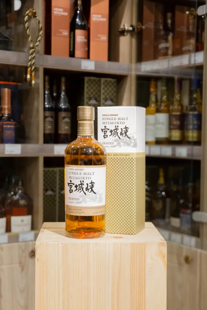 В магазине Крю Профи Nikka Yoichi Single Malt Peated 0.75 л