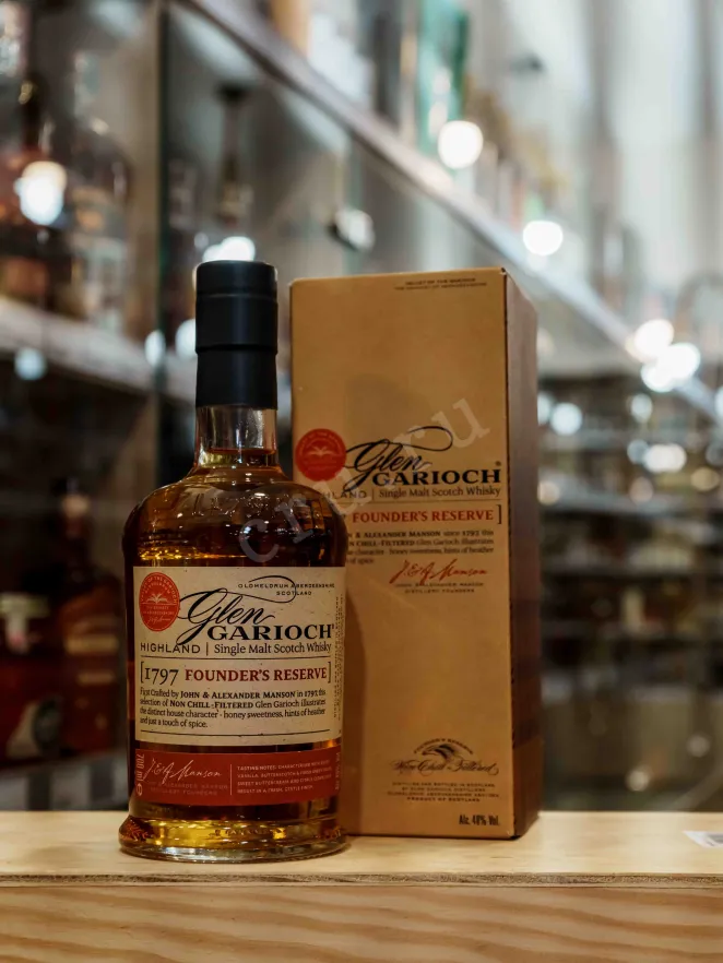 В магазине Крю Профи Glen Garioch 1797 Founders Reserve in gift box 0.7 л