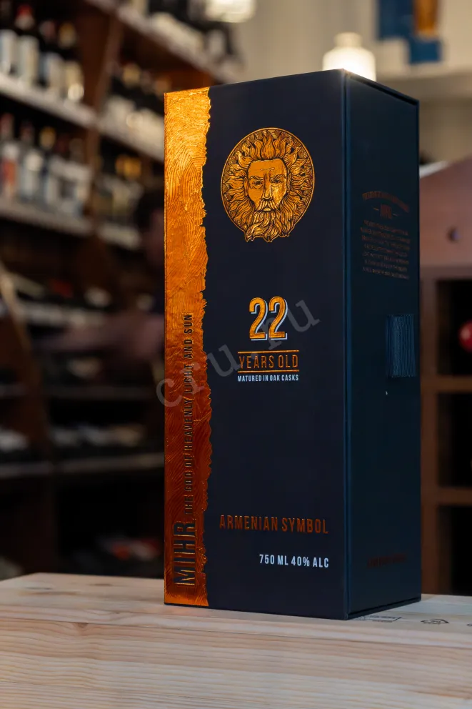 В магазине Крю Профи Armenian Symbol 22 years gift box 0.75 л