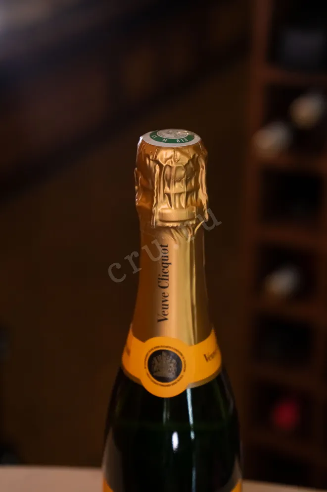 Пробка Veuve Clicquot Ponsardin 2019 0.375 л