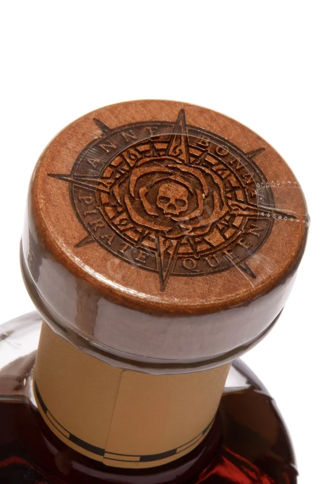 Пробка Anne Bonny 0.7 л