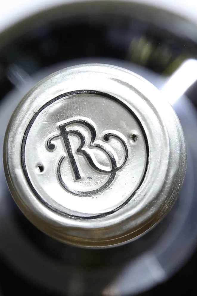 Пробка Ramon Bilbao Mirto in wooden box 2016 1.5 л