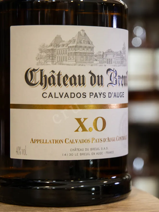 В магазине Крю Профи Chateau du Breuil XO Pays d'Auge AOC 0.7 л