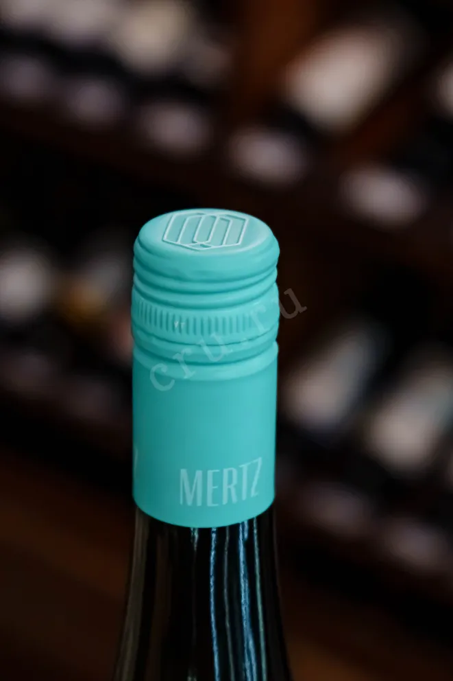 Пробка Mertz Eckelsheim Riesling vom Porphyr 2022 0.75 л