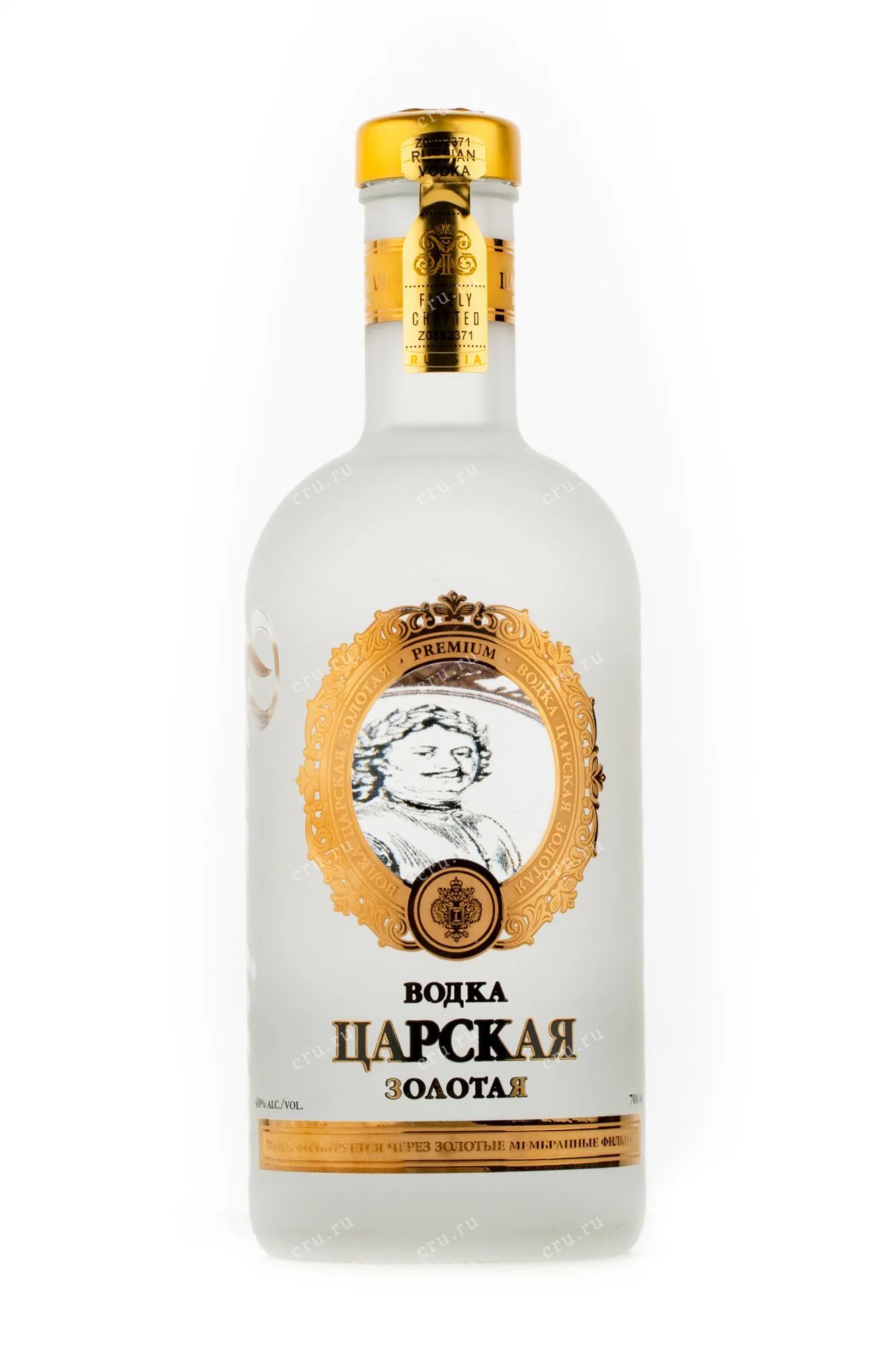 Фото — Водка Царская Золотая  0.7 л