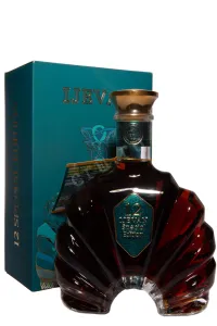 Коньяк Иджеван Спешиал Эдишн 12 лет в подарочной упаковке  0.7 л