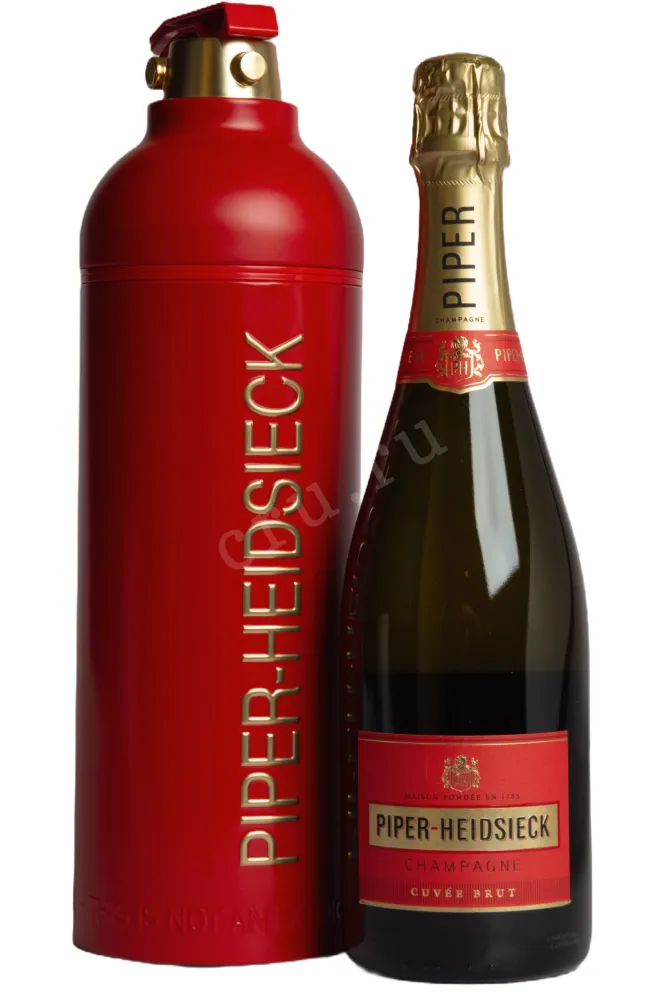 Шампанское Piper-Heidsieck Brut in tube 2021 0.75 л