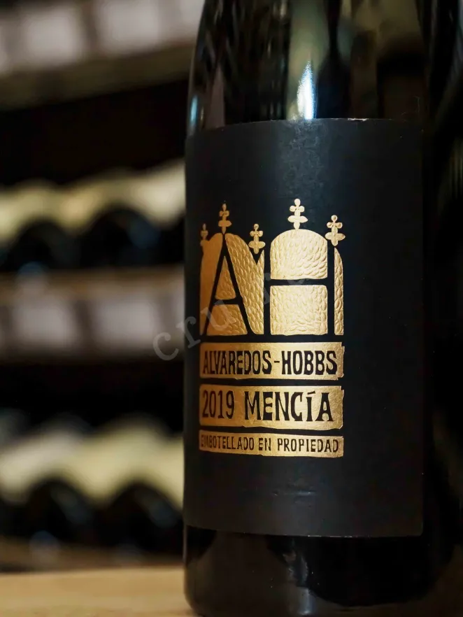 В магазине Крю Профи Alvaredos-Hobbs Mencia 2019 0.75 л
