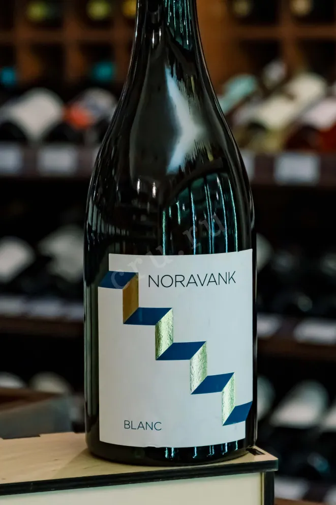 В магазине Крю Профи Noravank Blanc 2020 0.75 л