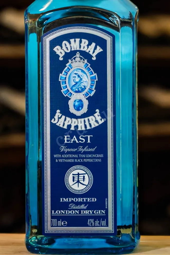 В магазине Крю Профи Bombay Sapphire East 0.7 л