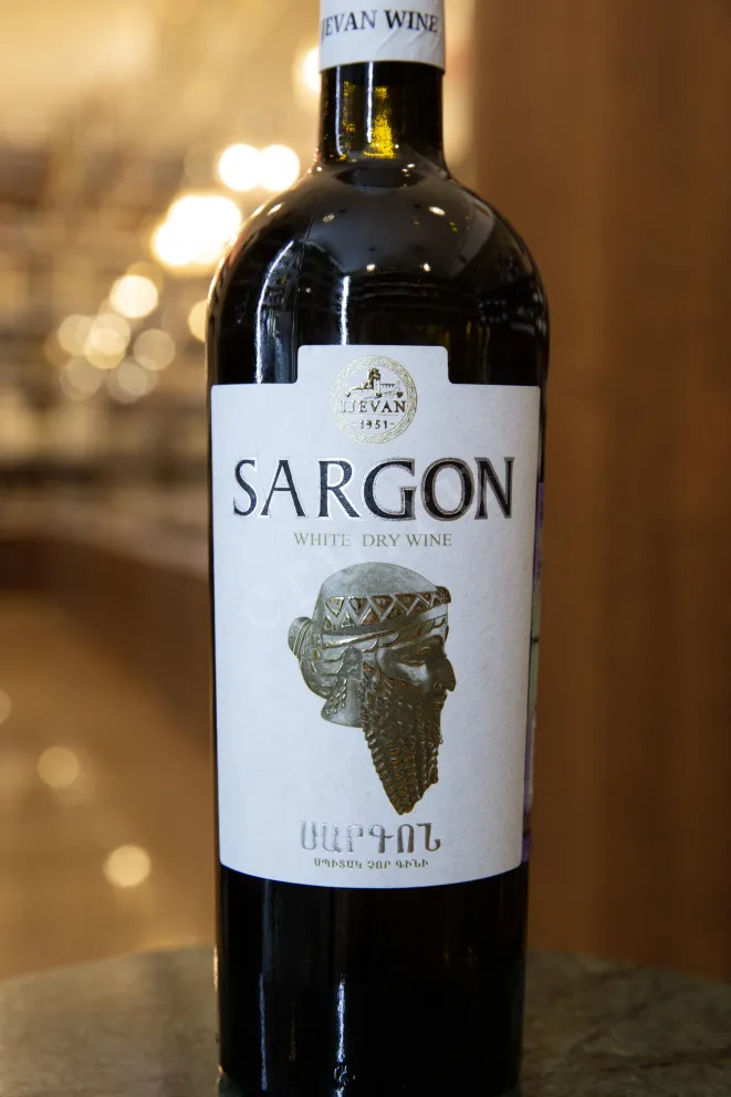 В магазине Крю Профи Ijevan Sargon White Dry 2022 0.75 л