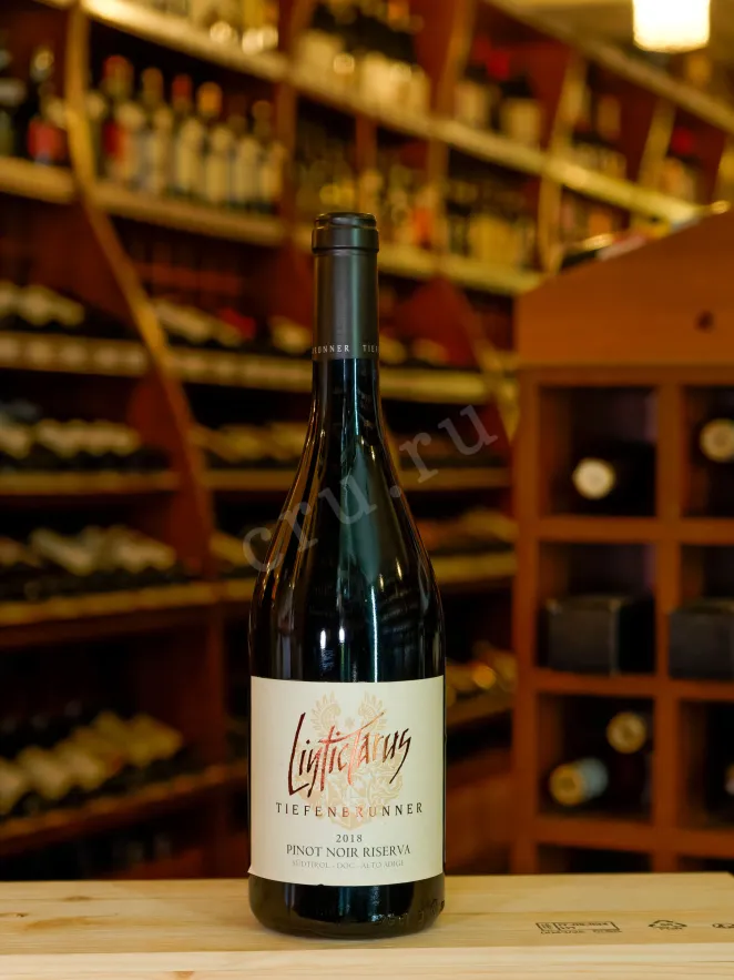В магазине Крю Профи Tiefenbrunner Pinot Nero Riserva Linticlarus 2018 0.75 л