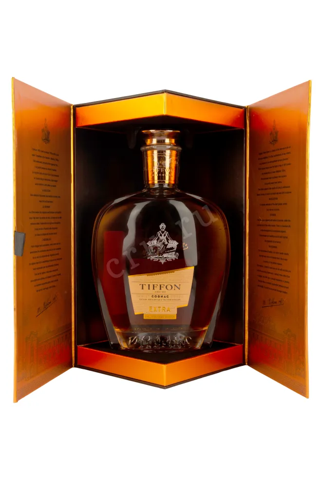 Коньяк Тиффон Экстра 0,7 в подарочной коробке