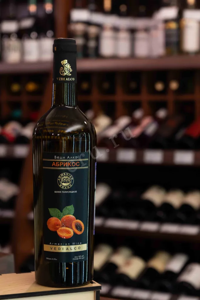 В магазине Крю Профи Vedi Alco Apricot 0.75 л