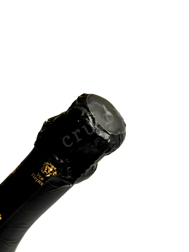 Пробка Usadba Perovskih Blanc de Noirs Brut Natur 0.75 л