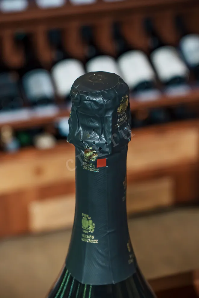 Пробка Usudba Perovskih Blanc de Blancs Brut Nature 2023 0.75 л
