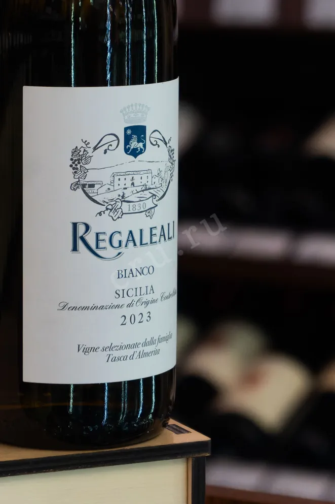 В магазине Крю Профи Regaleali Bianco 2023 0.75 л
