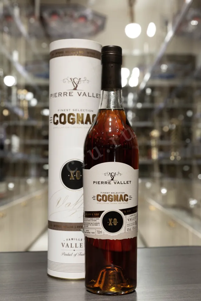 В магазине Крю Профи Pierre Vallet XO in tube 0.7 л