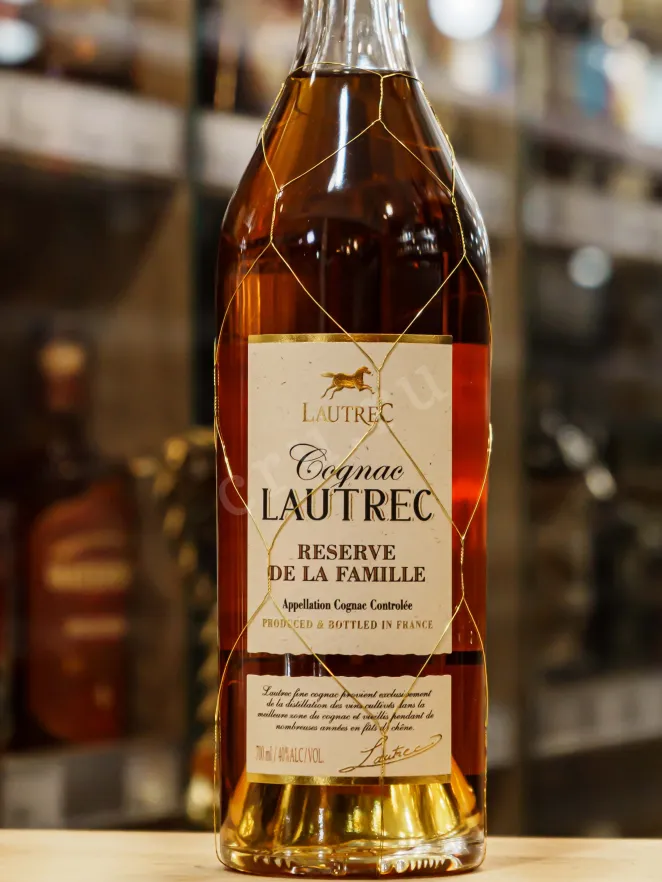 В магазине Крю Профи Lautrec Reserve de la Famille in wooden box 0.7 л