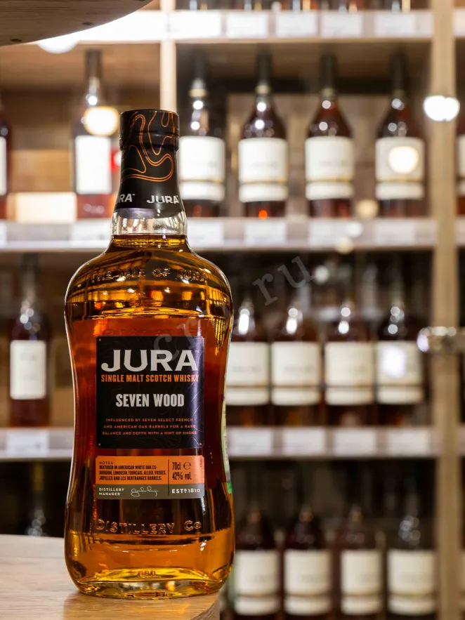 В магазине Крю Профи Jura Seven Wood 0.7 л