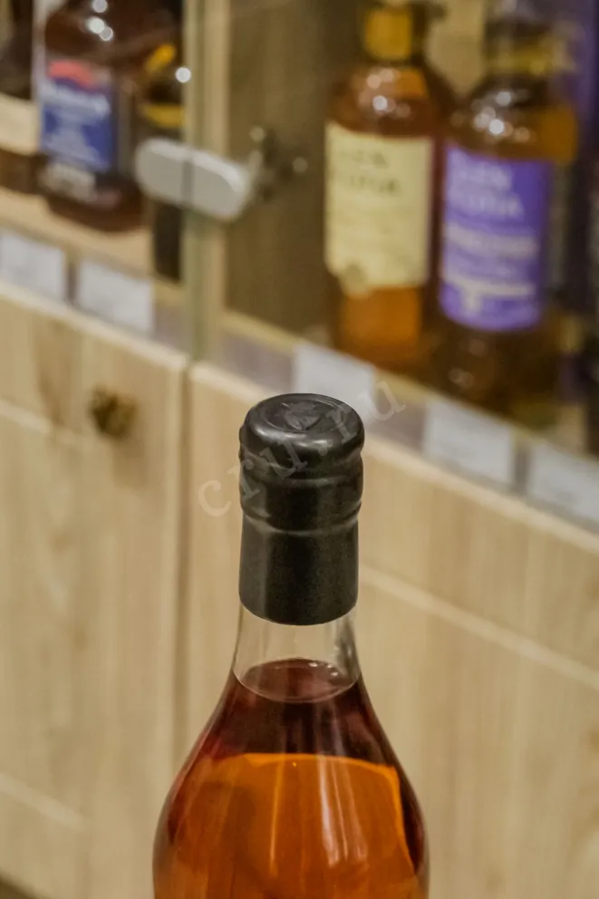 В магазине Крю Профи Saint-Christeau 1994 0.7 л