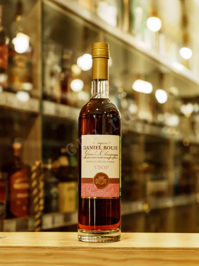 В магазине Крю Профи Daniel Bouju VSOP Premier Cru De Cognac in gift box 0.5 л