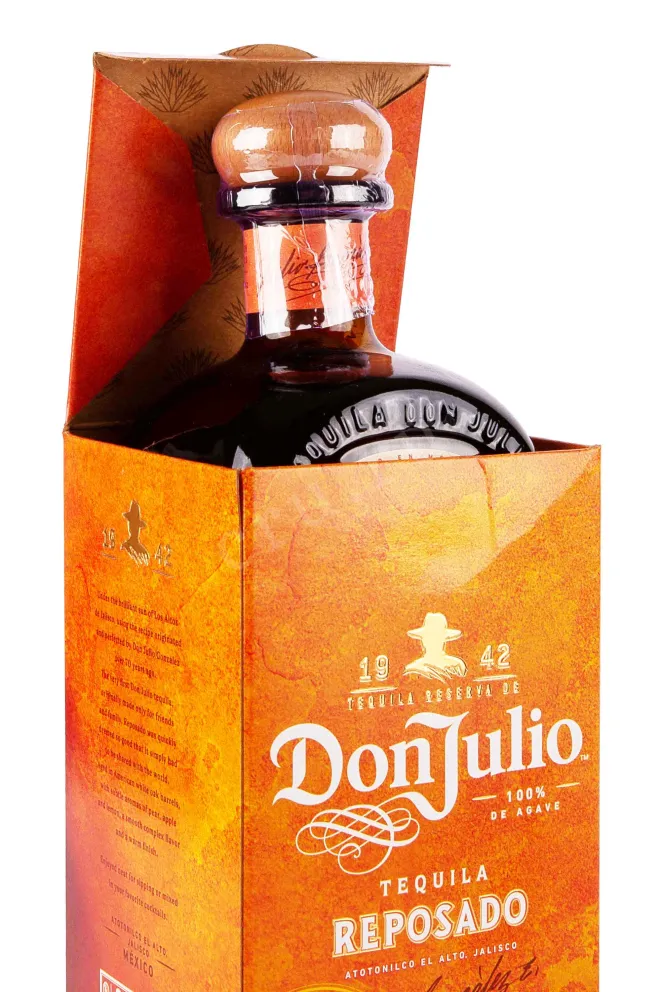 В подарочной коробке Don Julio Reposado in gift box 0.7 л
