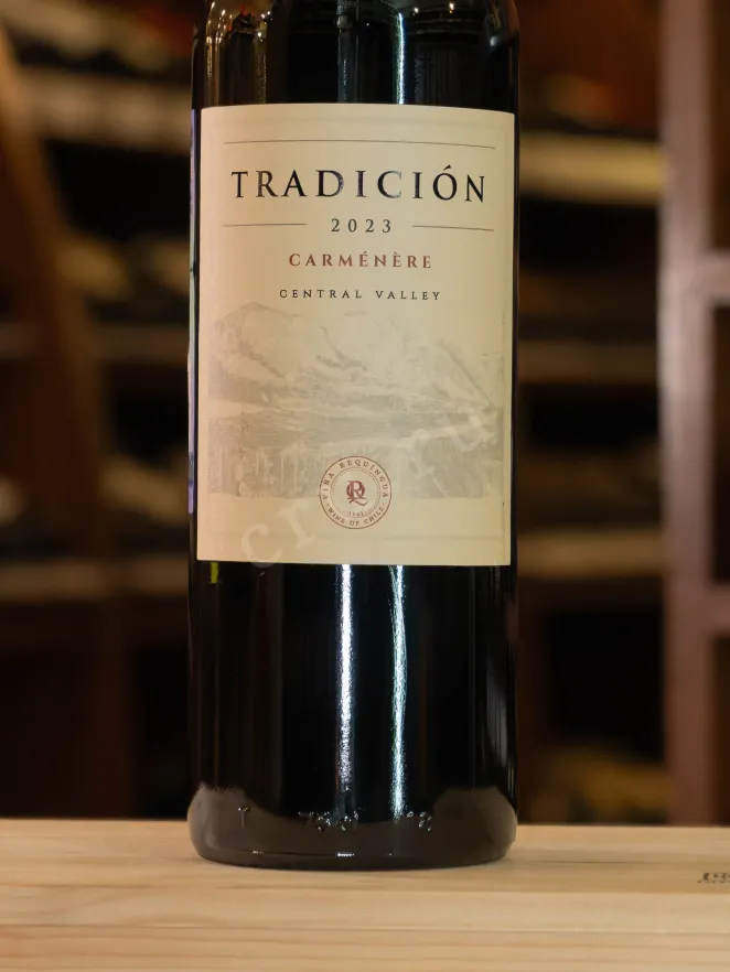 В магазине Крю Профи Tradicion Carmenere 2023 0.75 л