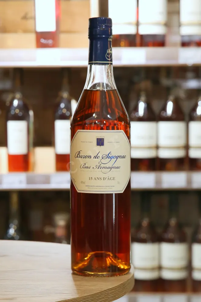 В магазине Крю Профи Baron de Sigognac 15 ans in gift box 0.7 л