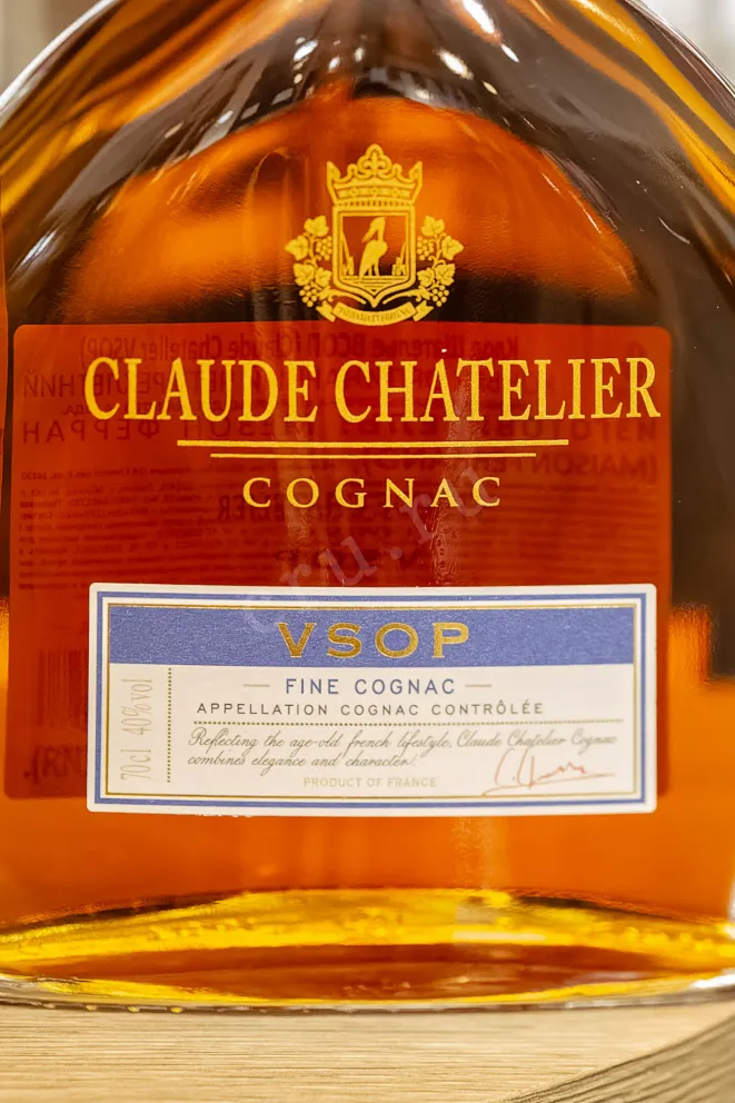В магазине Крю Профи Claude Chatelier VSOP in gift box 0.7 л