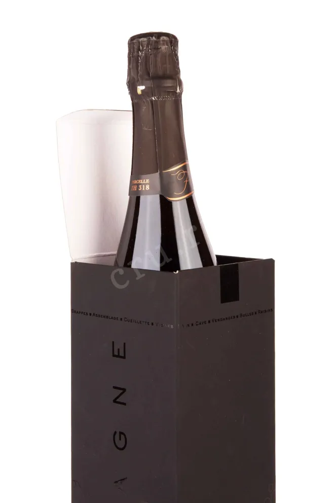 В подарочной коробке Nathalie Falmet Cuvee ZH 318 gift box 2017 0.75 л