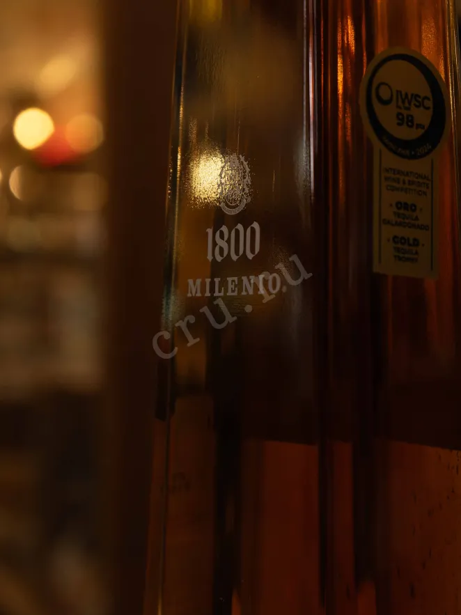 В магазине Крю Профи Jose Cuervo 1800 Milenio Extra Anejo in gift box 0.7 л