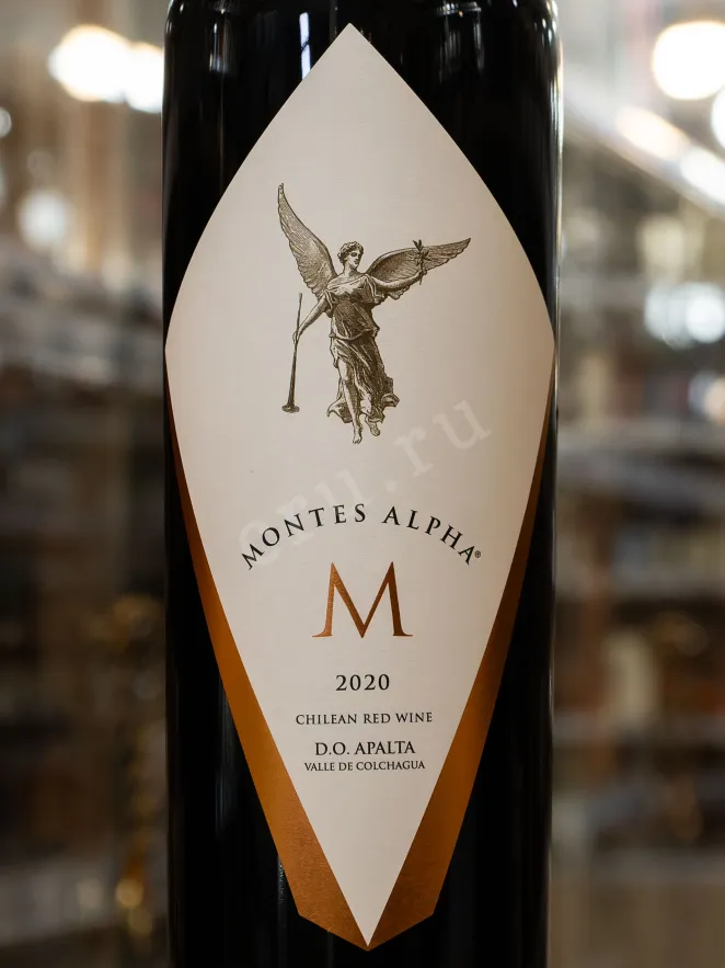 В магазине Крю Профи Montes Alpha M Apalta DO in wooden box 2020 1.5 л