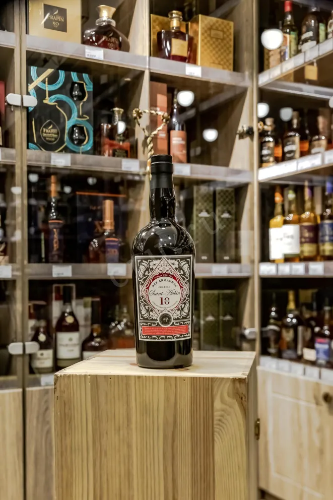 В магазине Крю Профи Saint Aubin 10 age Bas-Armagnac gift box 0.7 л