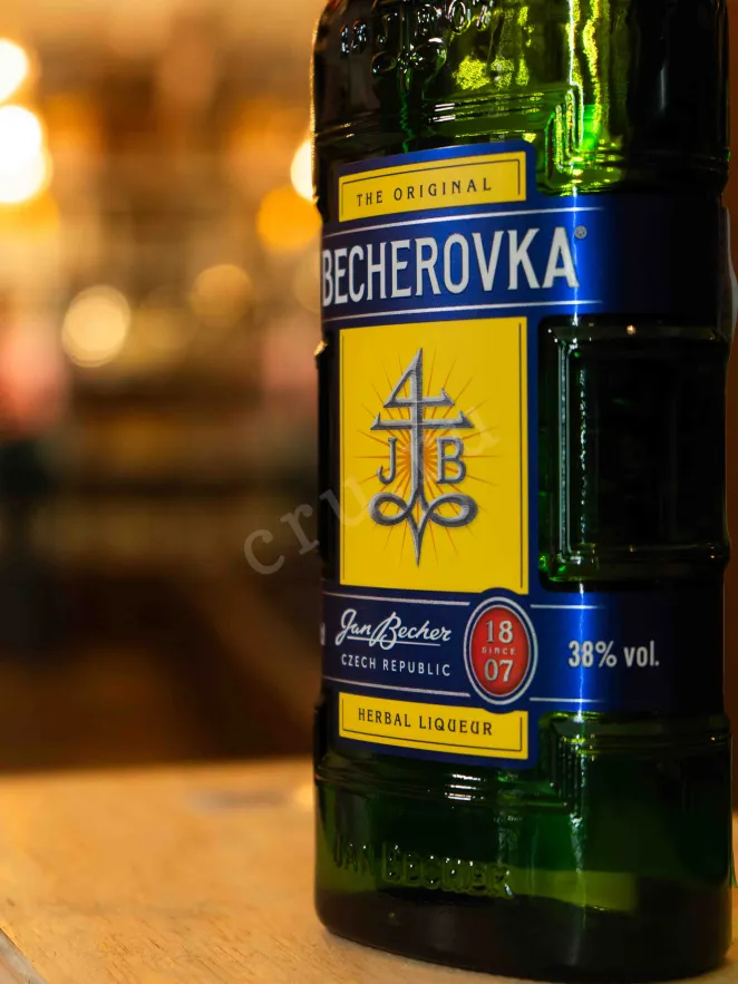 В магазине Крю Профи Becherovka 0.5 л