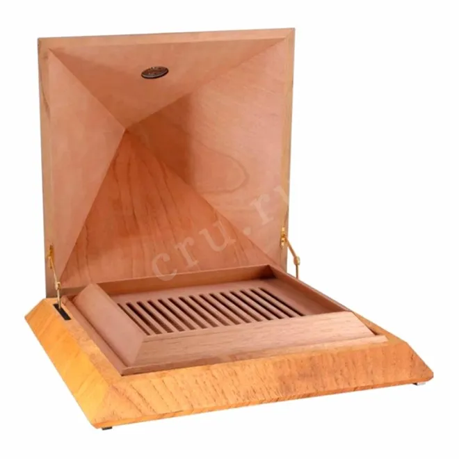 Humidor Adorini "Pyramid L Deluxe Cedro" 100 Cigars
